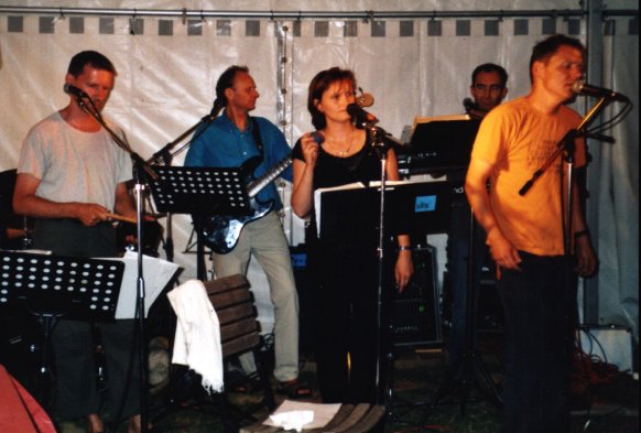 n_2003_Gig_Band_1.jpg